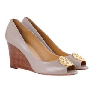 Tory Burch Benton 2.0 85mm Peep Toe Wedge